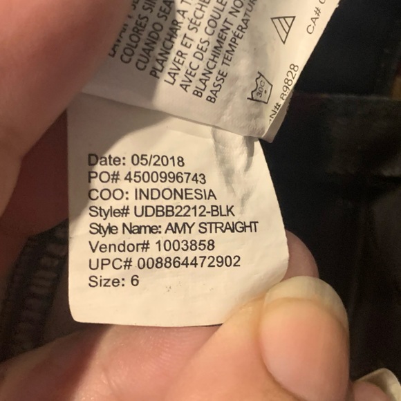 Black Floral “Amy” Straight Leg Jeans { Bandolino } - Picture 10 of 11